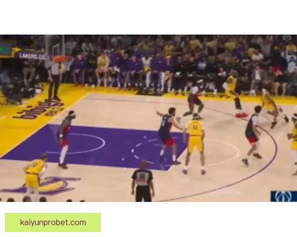 布朗尼回忆与父亲单挑比赛：赢得比赛后他不小心打碎了篮板